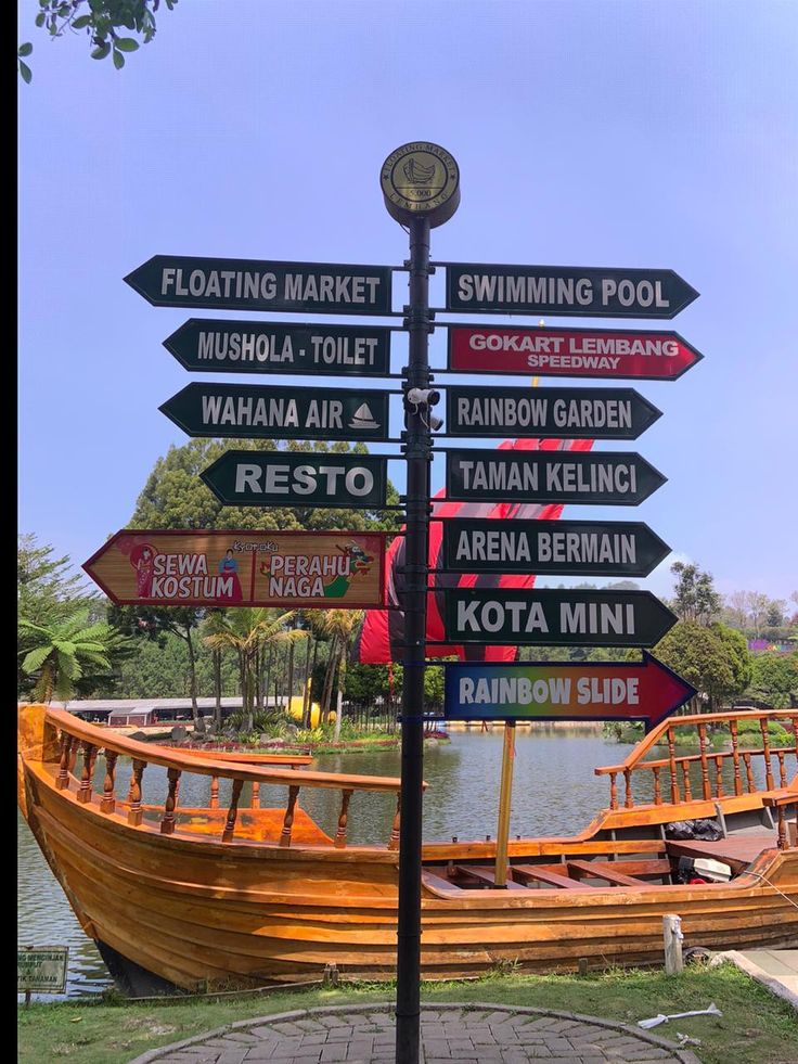 Gambar Floating Market Lembang