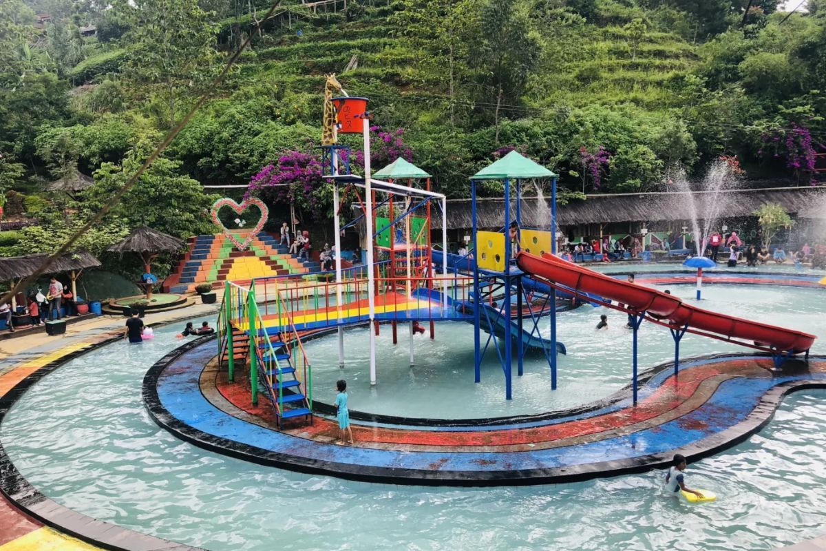 Gambar Barusen Hills